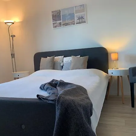 Nahe Mit Blick Ins Gruene Διαμέρισμα Σβερίν