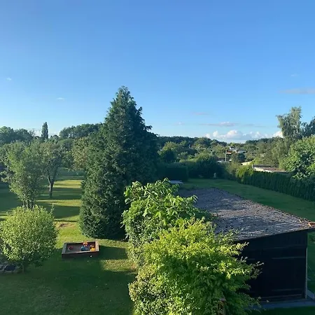 Nahe Mit Blick Ins Gruene *